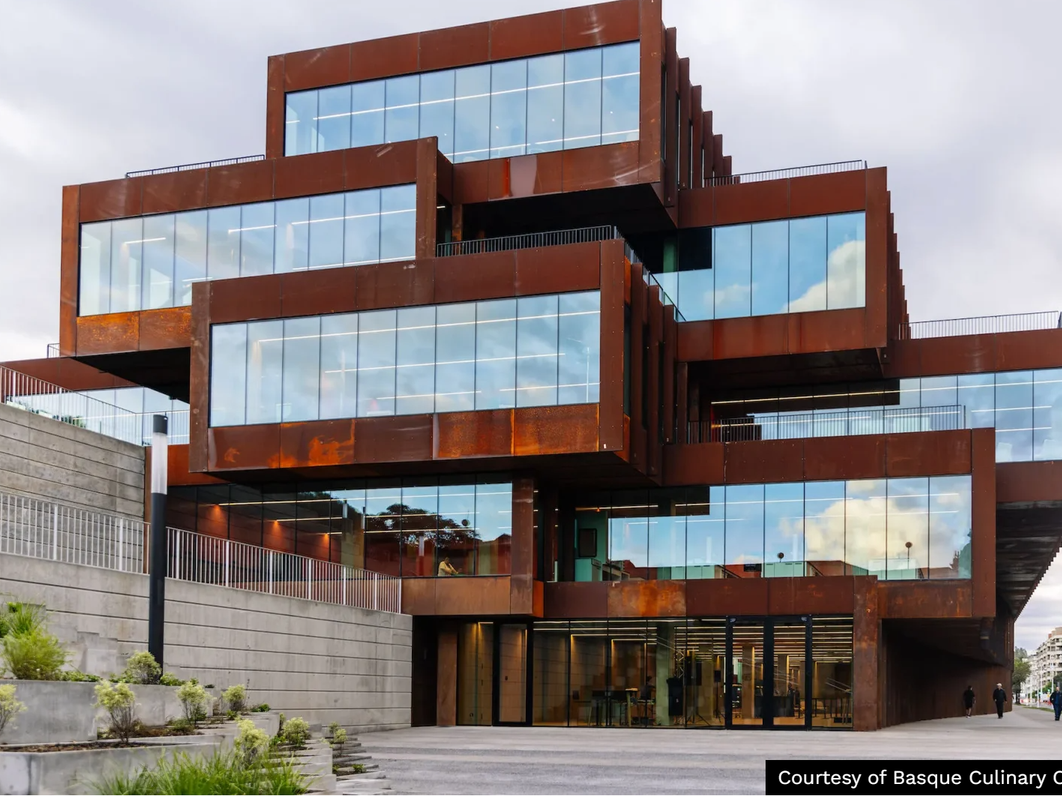 Modular Moment Prefab Gastronomic Centre