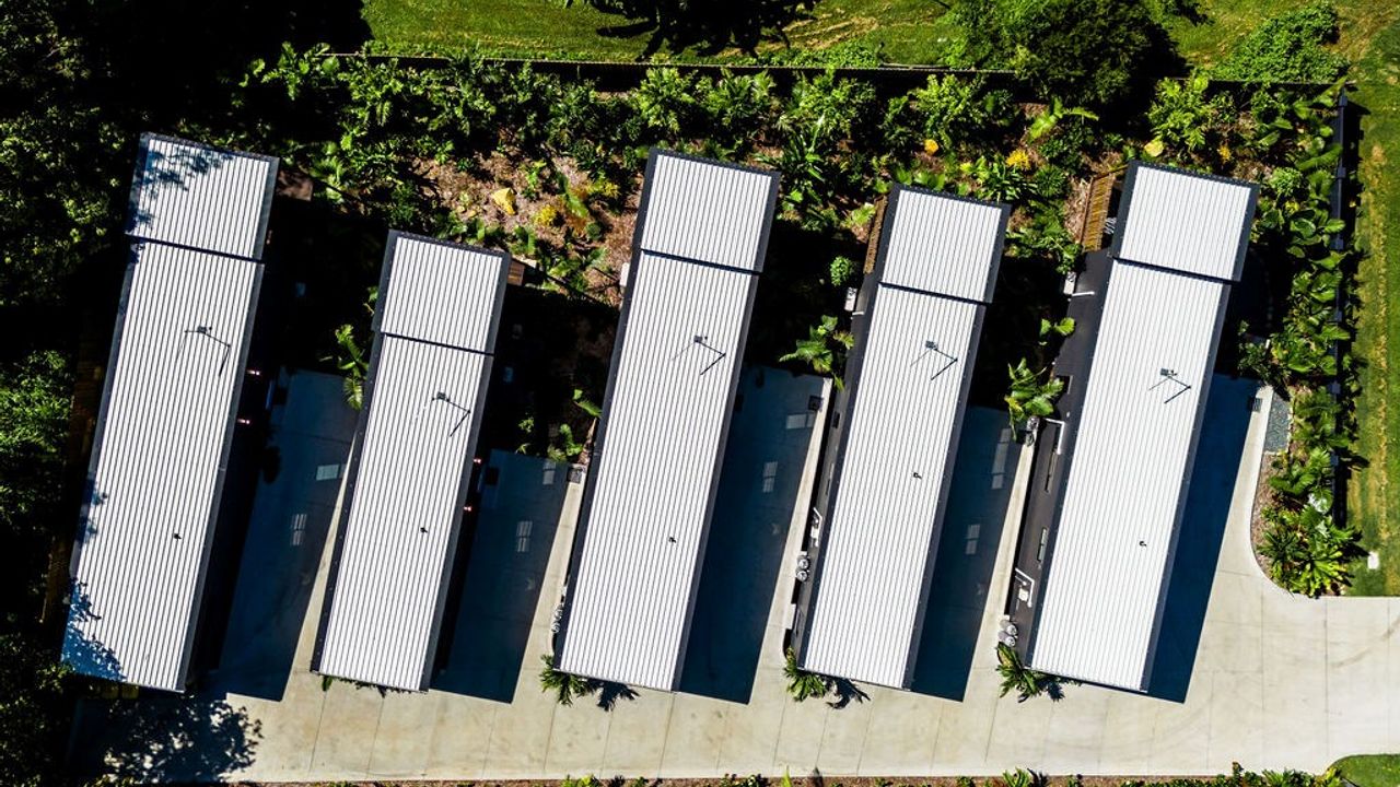 Airlie Bungalows Birds-Eye modular tourism qld