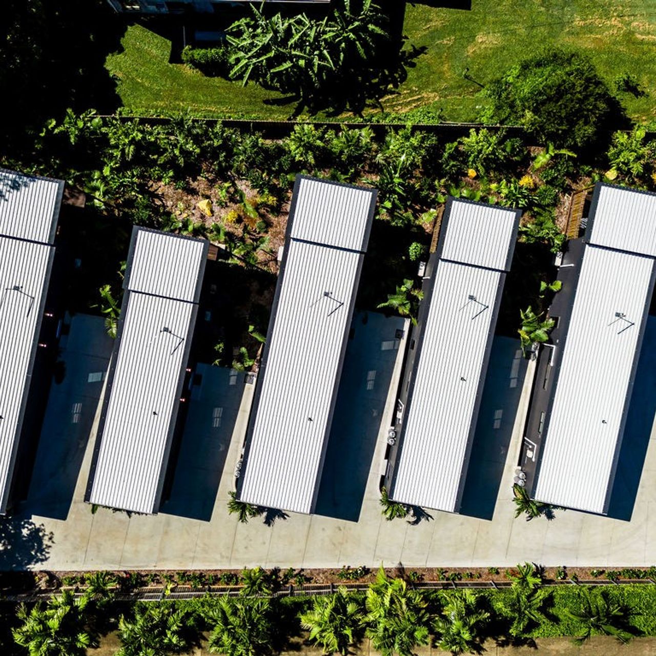 Airlie Bungalows Birds-Eye modular tourism qld