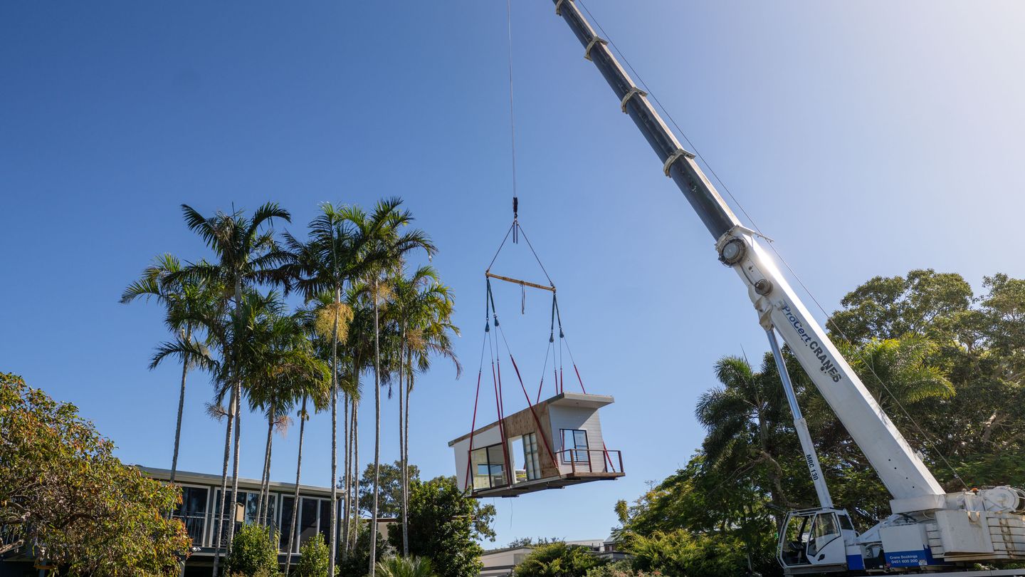 Installation Crane Modular Delivery